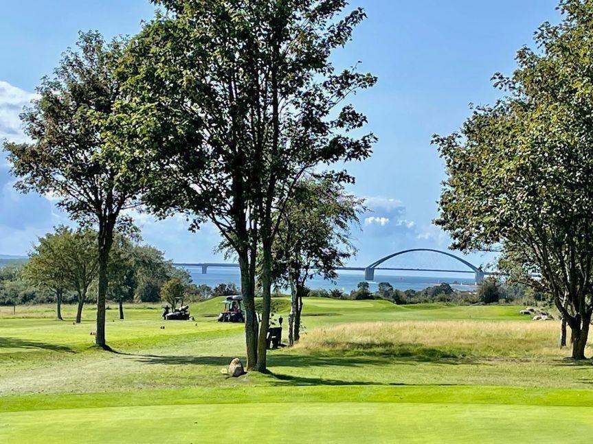Fewo-Mit-Terasse-U-Garten-Am-Golfplatz Wulfen auf Fehmarn Bagian luar foto
