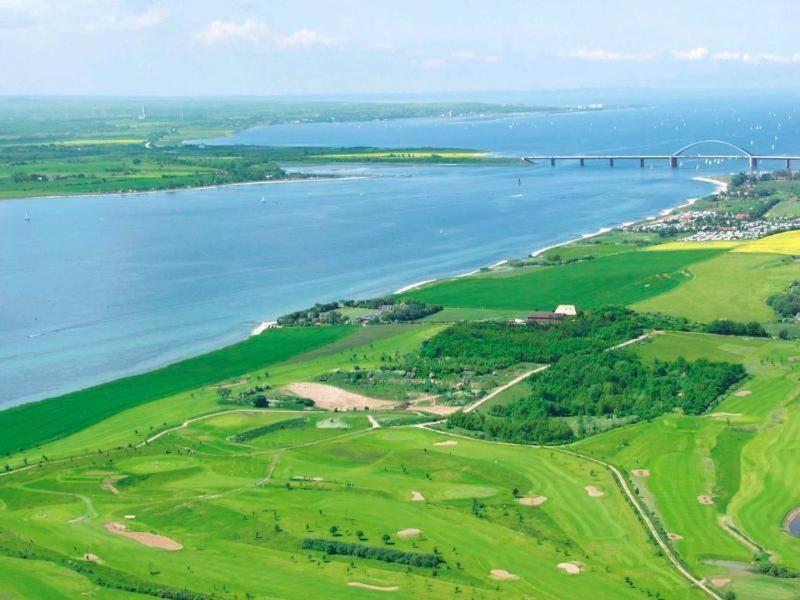 Fewo-Mit-Terasse-U-Garten-Am-Golfplatz Wulfen auf Fehmarn Bagian luar foto